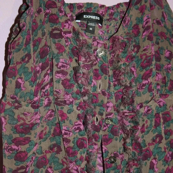 Express Medium Spaghetti Strap Tank Top - Picture 3 of 15